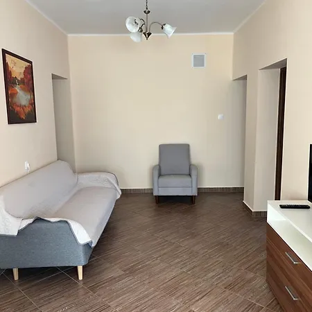 Jokai Apartmanhaz *
