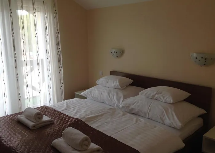 Jokai Apartmanhaz *